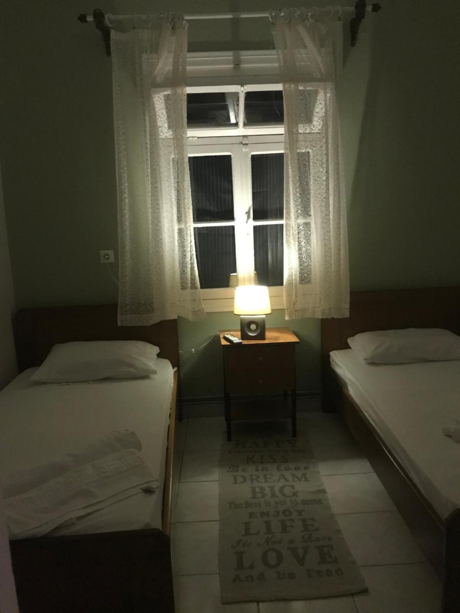 Giannoulis House 2 Vintage Apartment Preveza Bagian luar foto